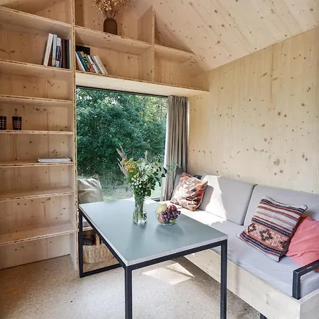 Modern Tiny House Near Kummerow * Alt Kentzlin